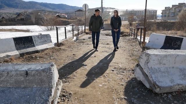 Бунт в Каменске. Жители поселка недовольны деятельностью местного главы смотреть онлайн