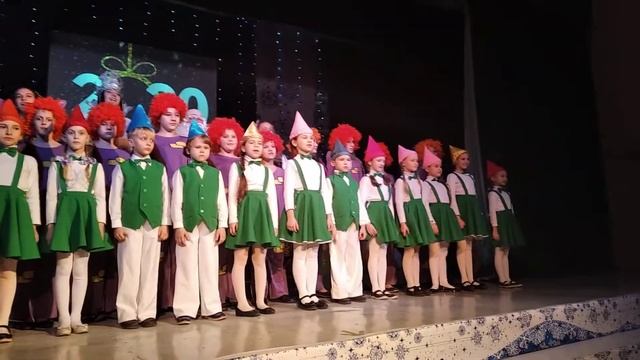 Новорічна казка. школа-ліцей №25. Частина 3. смотреть онлайн