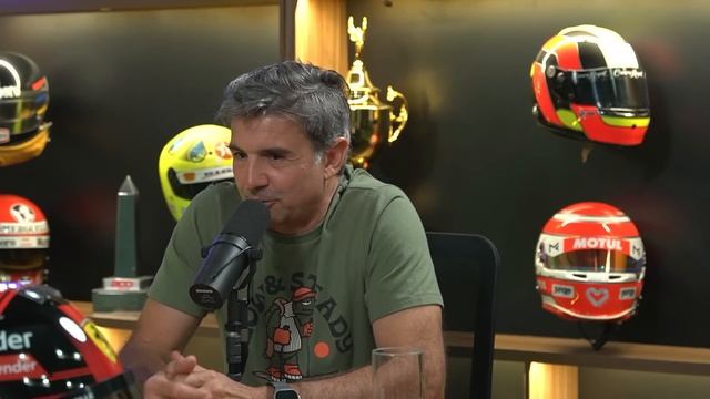 O que levou Lewis Hamilton para a Ferrari? #PelasPistasPodcast #Podcast смотреть онлайн