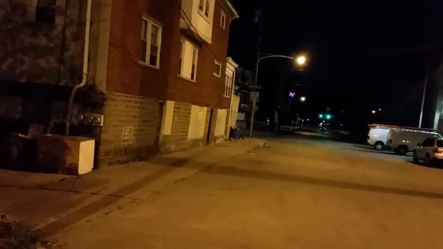 Syma X11 vs Moontop M9916 Night Flight смотреть онлайн