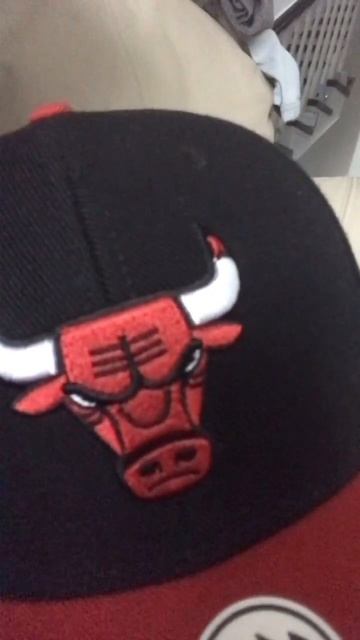 Chicago bulls hat смотреть онлайн