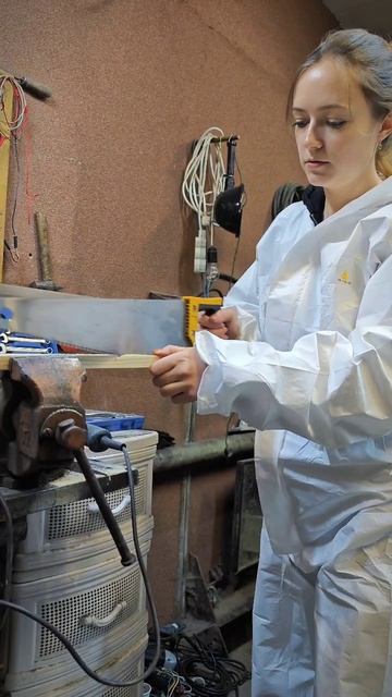 Делаю полку своими на руками на рабочий стол