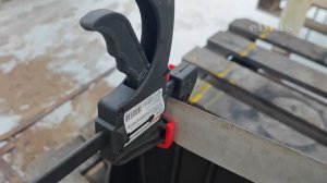 Ремонт (замена) наконечника пластиковой лопаты для снега Fiskars