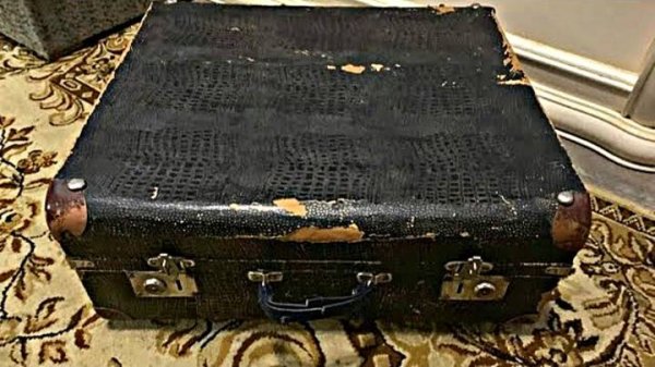 Нашел на Чердаке тяжелый чемодан. Забрал в дом, что бы проверить. ТОП находок.