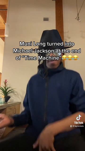 Muni Long turned into Michael Jackson at the end of #TimeMachine 😂 смотреть онлайн