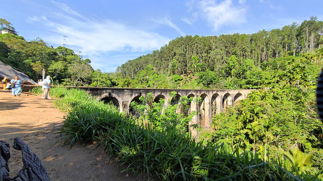 ШРИ-ЛАНКА ДВУХДНЕВНАЯ ЭКСКУРСИЯ - ДЕВЯТИАРОЧНЫЙ МОСТ смотреть онлайн