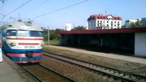 электричка ЭР1 и платформа 166км