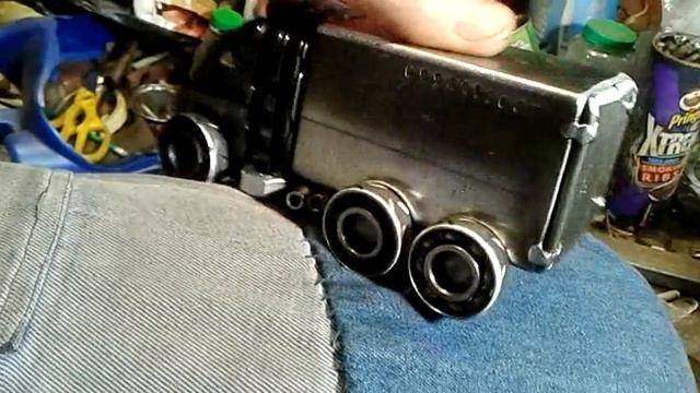 Фура дальнобойщик тягач зерновоз доставка кур"єрська служба авторський виріб з металу смотреть онлайн