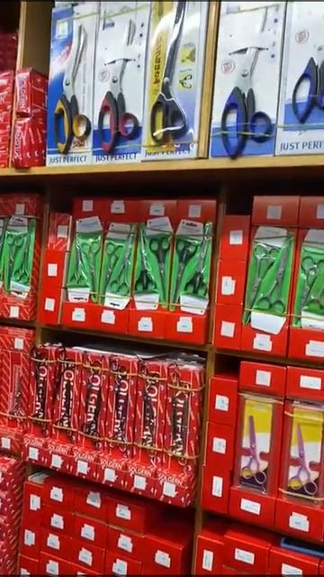 Makas Mağazası Tam 80 Yıllık смотреть онлайн