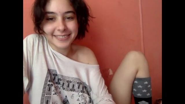 Mujer mostrando sus atributos por webcam 3 (final) смотреть онлайн
