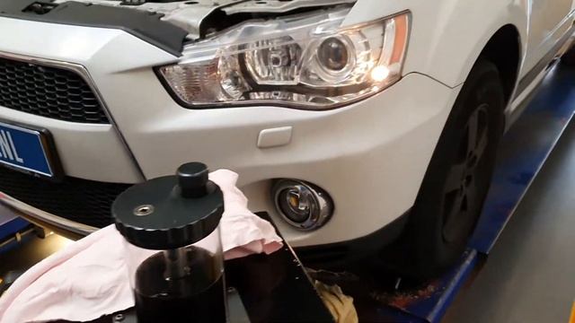 Mitsubishi Outlander Automaat Spoelen смотреть онлайн