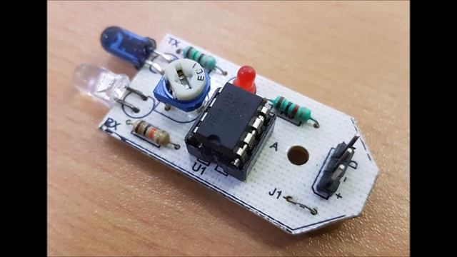 LINE FOLLOWING ROBOT USING ARDUINO || EMBEDDED SYSTEM || LPU || ROBOT FOR PROJECT || EASY ROBOT смотреть онлайн