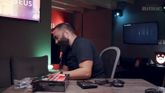 "Δε ξέρω αν πρέπει να το πω..." - Sega Mini смотреть онлайн