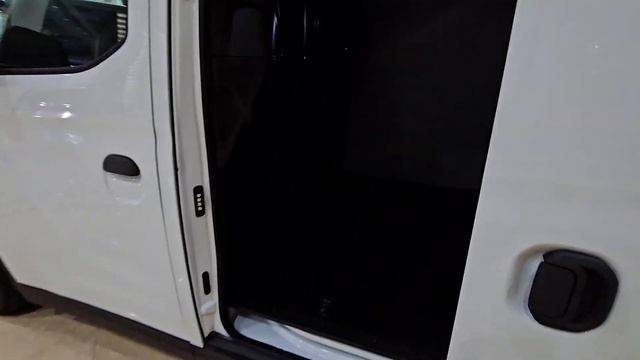 ЭКСПРЕСС ОБЗОР SAIC MAXUS EV30 2021 из КИТАЯ смотреть онлайн
