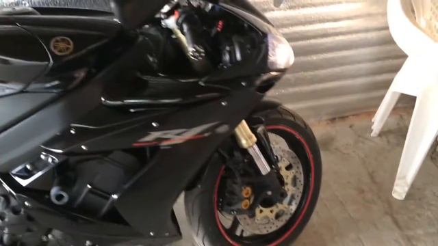 Продаётся байк Yamaha R1 смотреть онлайн