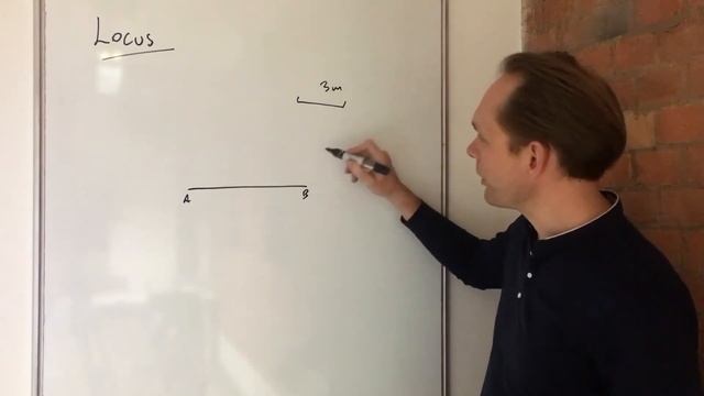 Locus: Distance From A Point - GCSE Maths (9-1) смотреть онлайн