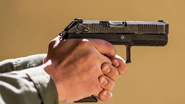 Ўзбек Мигрантларига ШОК ХАБАР.. I Жиззахда Фуқаро Гаи ходимини Роса Дўппослади смотреть онлайн