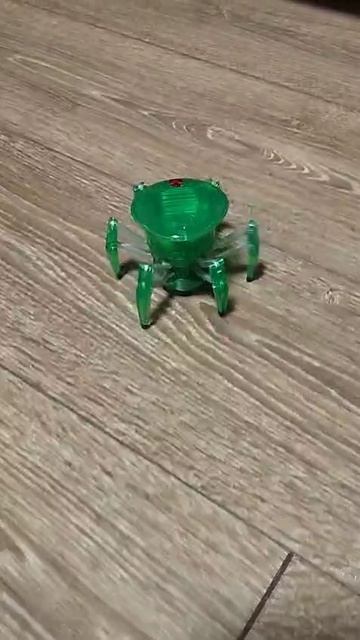 микро-робот Спайдер