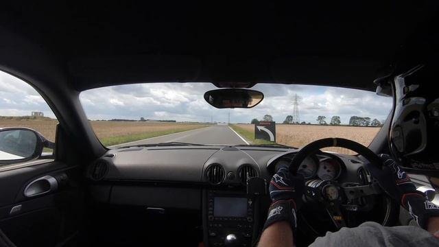 Cayman S....can it beat an E46 M3 race car? Javelin Sprint series day at Blyton Park смотреть онлайн