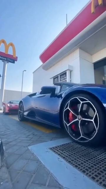 #shorts #ferrari #ferrariWorld #supercar #lamborghini #bugattichiron #mercedes #mustang #porsche смотреть онлайн