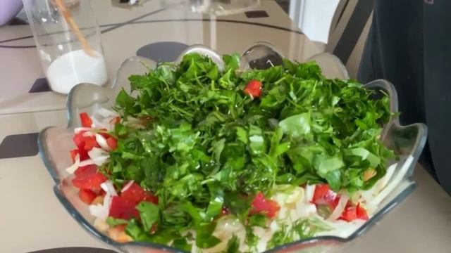 Nohut Salatası Nasıl Yapılır Mercimekli nohut Salatası denediniz mi bence deneyin смотреть онлайн