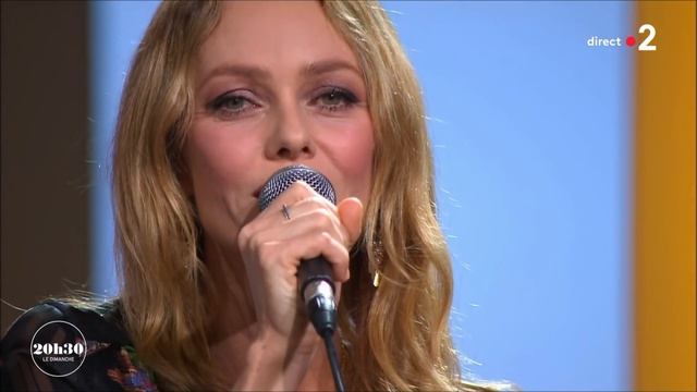 Vanessa Paradis - "Ces mots simples" - Live смотреть онлайн