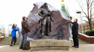 В Сургуте открыли обновлённый Мемориал славы
