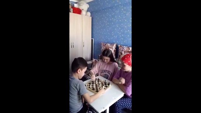 "Алғысы шексіз ұл-қыздың" "Бақыршық орта мектебі" КММ 8 "Б" сынып оқушысы Әбілдаш Сымбат смотреть онлайн