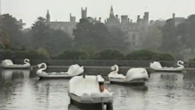 Disneyland Paris & Alton Towers 1992 Developments – BBC Midlands Today (1991) смотреть онлайн