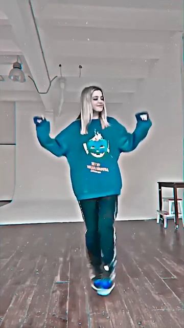 Давайте добьём 1,50к подписчиков, нам осталось чуть-чуть!✨ смотреть онлайн