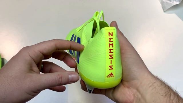 adidas Nemeziz 18.1 SG SOLAR YELLOW / BLUE смотреть онлайн
