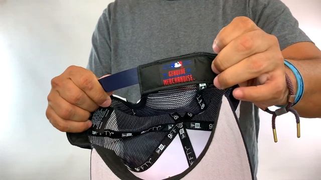 Boston Red Sox SIDE-STRIPED TRUCKER SNAPBACK Hat by New Era смотреть онлайн