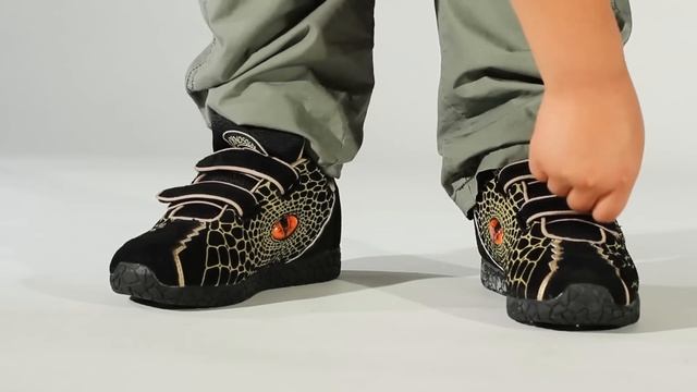 FYFO: Dino Soles смотреть онлайн