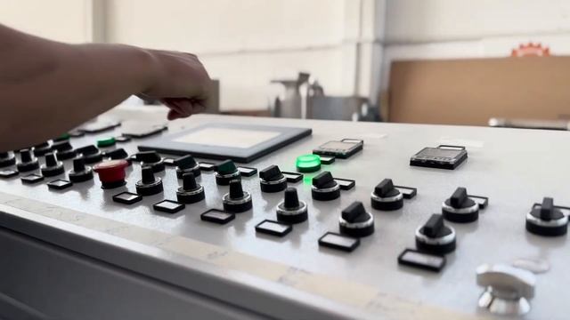 Линия обжарки семечек в масле во фритюре. смотреть онлайн