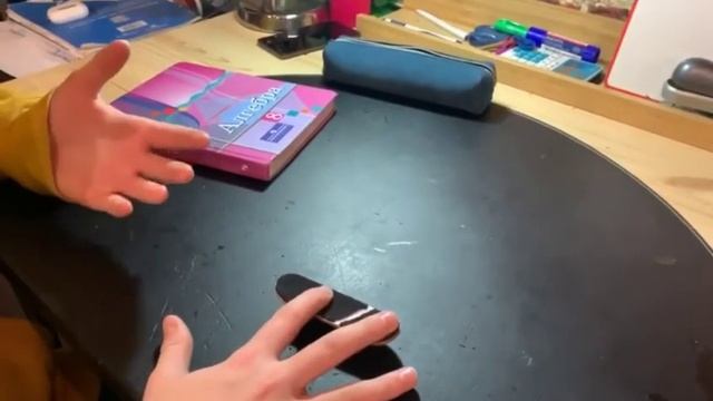 5 ЛЕГКИХ ТРЮКОВ НА ФИНГЕРБОРДЕ смотреть онлайн