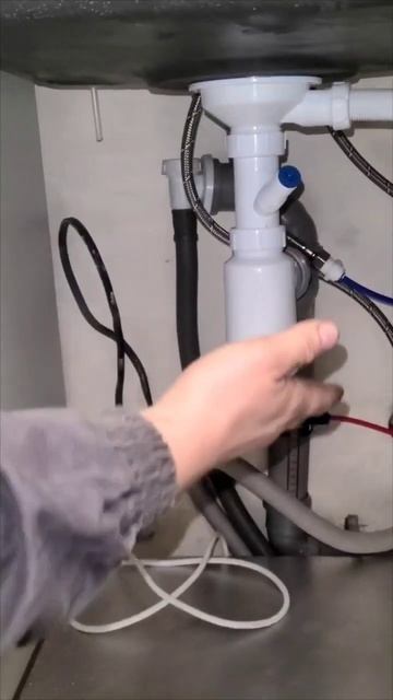 Установка обратного осмоса! Переделка сифона, переделка узла ввода ХВС. #сантехсервис61#сантехросто смотреть онлайн