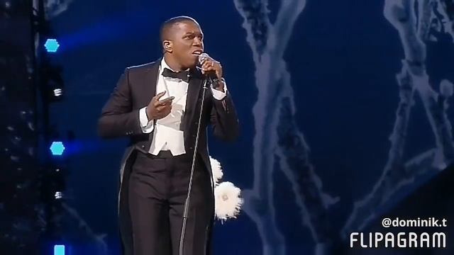 Victoria's Secret Fashion Show 2017 Nadine Leopold смотреть онлайн