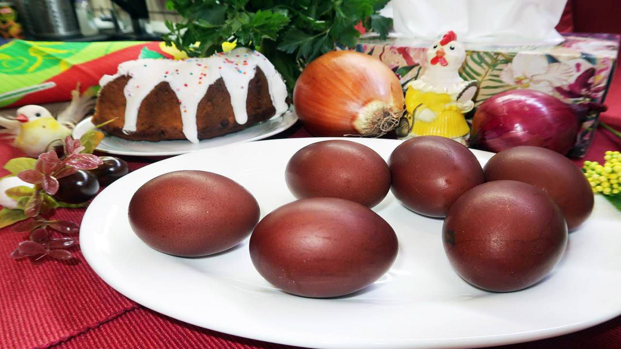 Как Красить Яйца На Пасху В Луковой Шелухе - Самый Простой и Бюджетный Способ смотреть онлайн