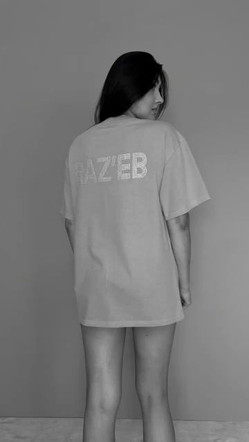 🔥 Футболка женская оверсайз варенка с принтом из страз Артикул на ВБ 171922091 смотреть онлайн