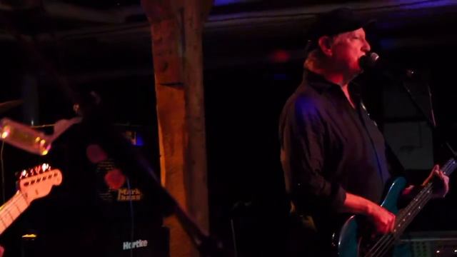 Black Robin Band – Stray Cat Strut смотреть онлайн