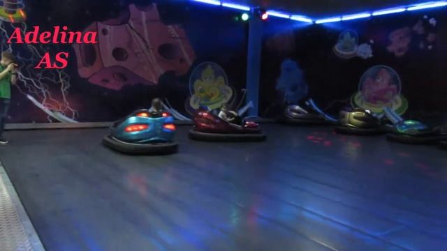 ДЕВОЧКА ШУМАХЕР ВПЕРВЫЕ ЗА РУЛЕМ АДЕЛИНЕ ИСПОЛНИЛОСЬ 6 ЛЕТ И БРАТИКУ 4 ГОДА, АРХИВ Adelina AS смотреть онлайн