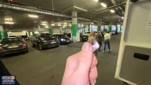 ФАНАТЫ ПРЕСЛЕДУЮТ ХАЗЯЕВОВ смотреть онлайн