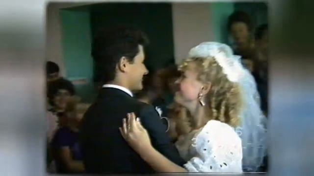 Этим событиям 25 лет. Свадебное видео хранит память о многих близких людях. смотреть онлайн