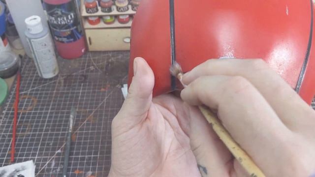 Paint a RED HOOD Helmet | Re-Painting Red Hood Helmet | Prop Helmet Painting смотреть онлайн