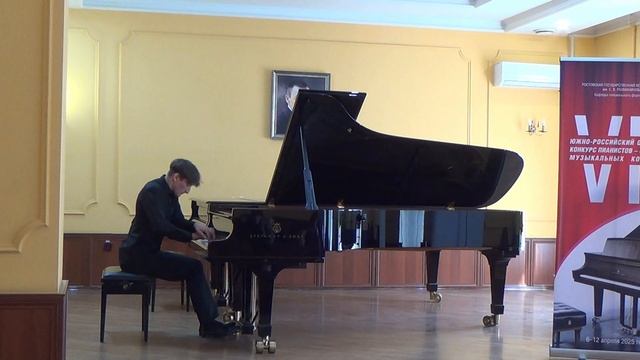 Данильян Даниил. В.Моцарт Соната К.284.Соната D-dur, I часть. смотреть онлайн