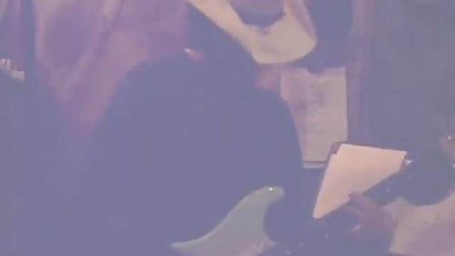 Fender Stratocaster,Fender Custom 69,Fender Blues Deluxe смотреть онлайн