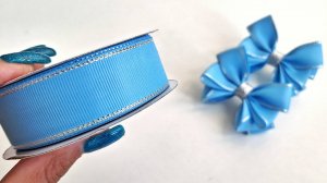 Голубые бантики!