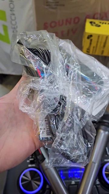 в Хабаровск для Дмитрия и Ксении едет мощная колонка ELTRONIC 20-56 с аккумулятором и караоке смотреть онлайн