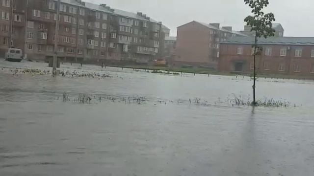 Владикавказ-очередной проливной дождь!!!((((2) смотреть онлайн