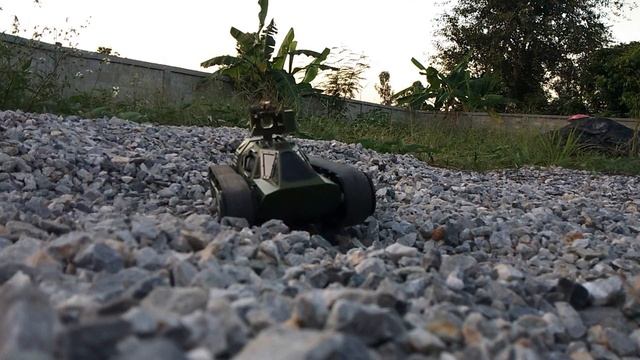 RC RIPSAW tank Fast & Furious 8 смотреть онлайн